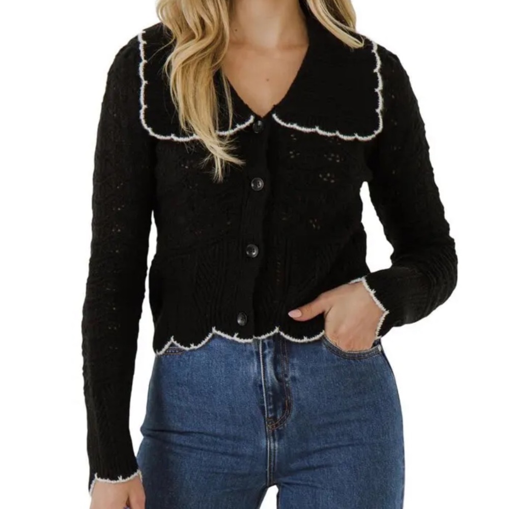 Slightly cropped black cardigan sweater with white detailing by endless rose XS